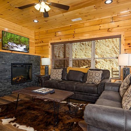 5Bd5B Escape Cabin With 2 Hottubs, Thtr &Game Rm,1Mi To The Parkway! 4Mi To Dollywood - Spring Deal Пиджен-Фордж Экстерьер фото