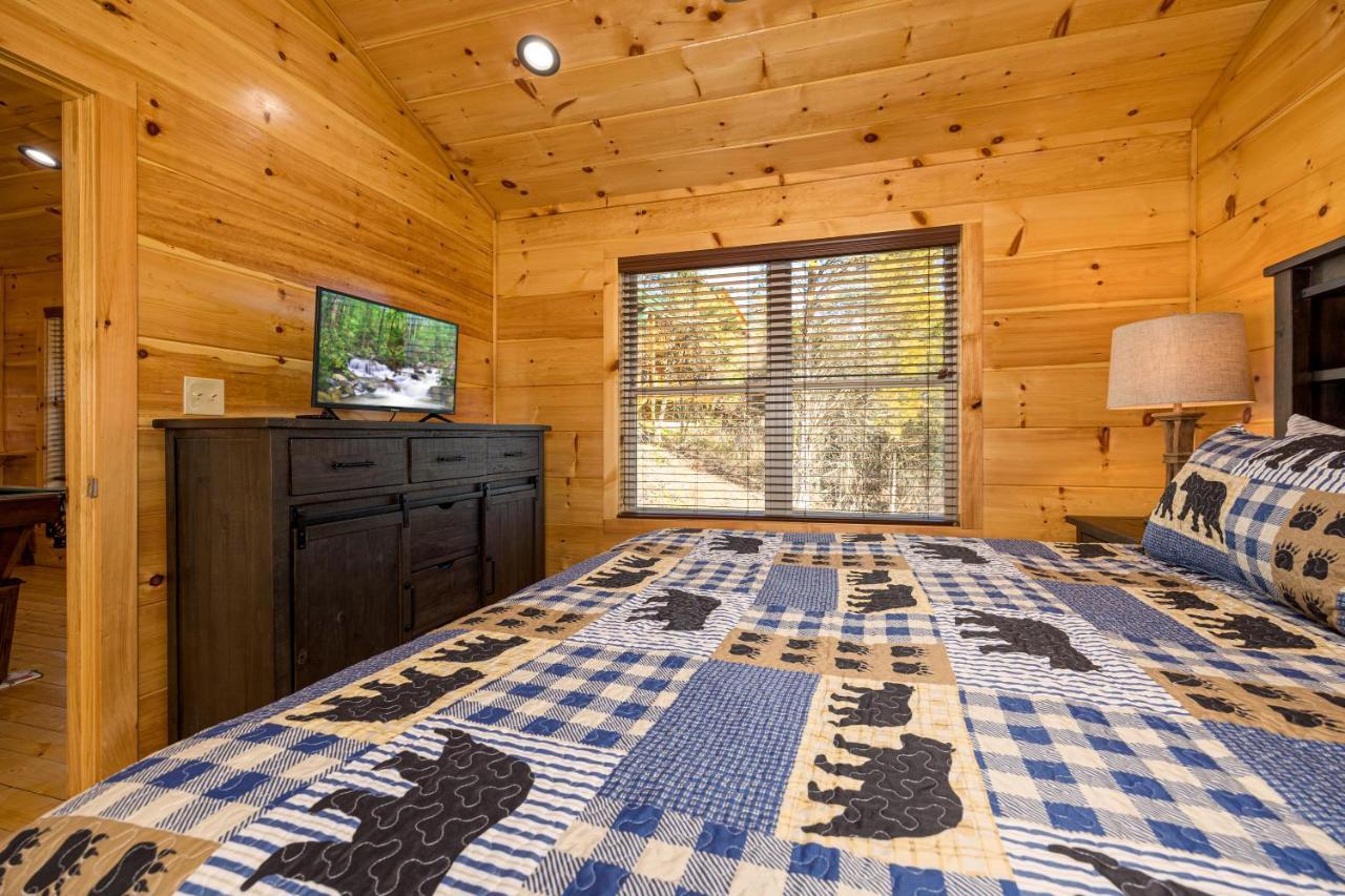 5Bd5B Escape Cabin With 2 Hottubs, Thtr &Game Rm,1Mi To The Parkway! 4Mi To Dollywood - Spring Deal Пиджен-Фордж Экстерьер фото
