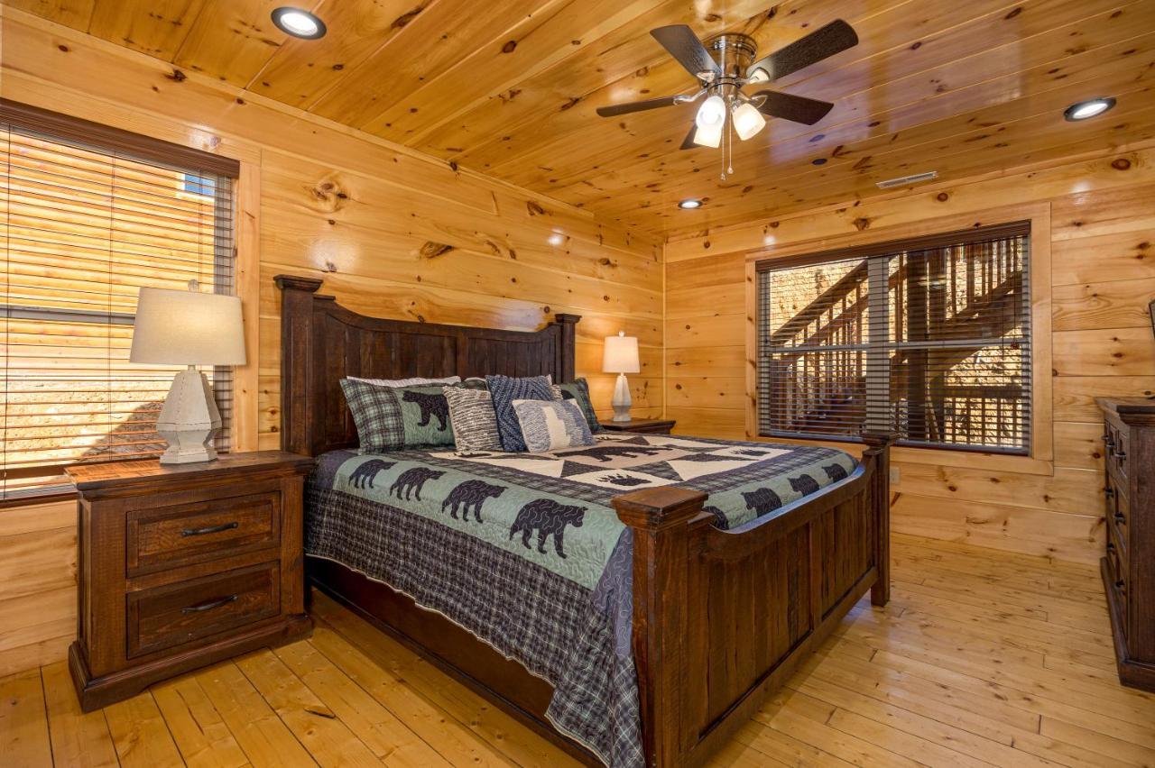 5Bd5B Escape Cabin With 2 Hottubs, Thtr &Game Rm,1Mi To The Parkway! 4Mi To Dollywood - Spring Deal Пиджен-Фордж Экстерьер фото